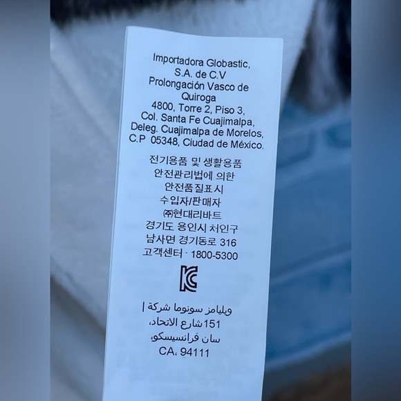 Pottery Barn White Faux Fur Trim robe size medium - Picture 13 of 13